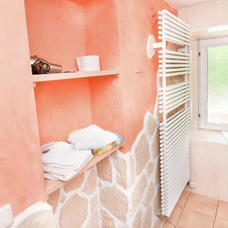 Apartamento Pleasant In With Swimming Pool Ruhpolding