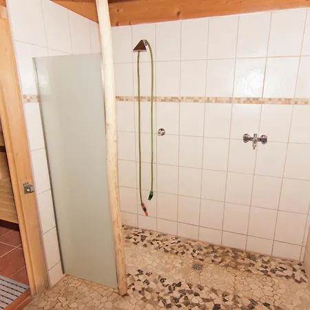 Apartment Pleasant In With Swimming Pool *
